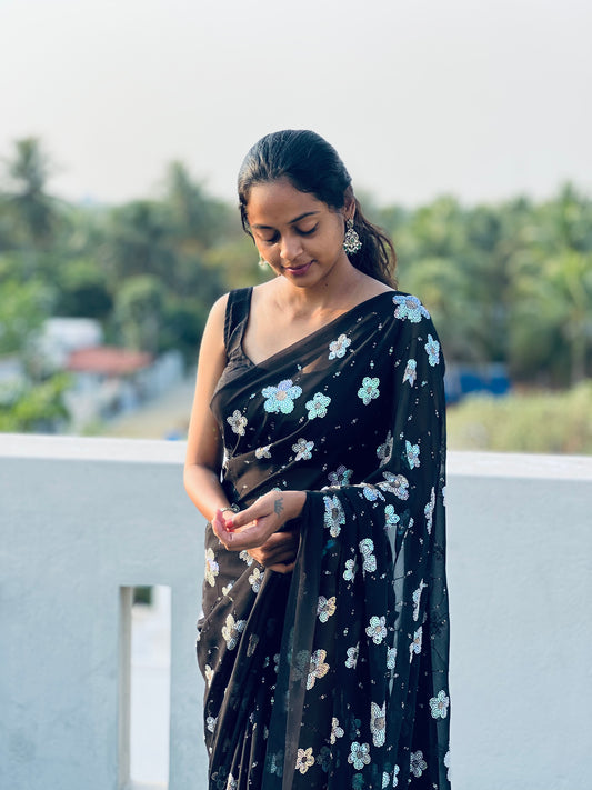 Noir Bloom - Kaarmugizh