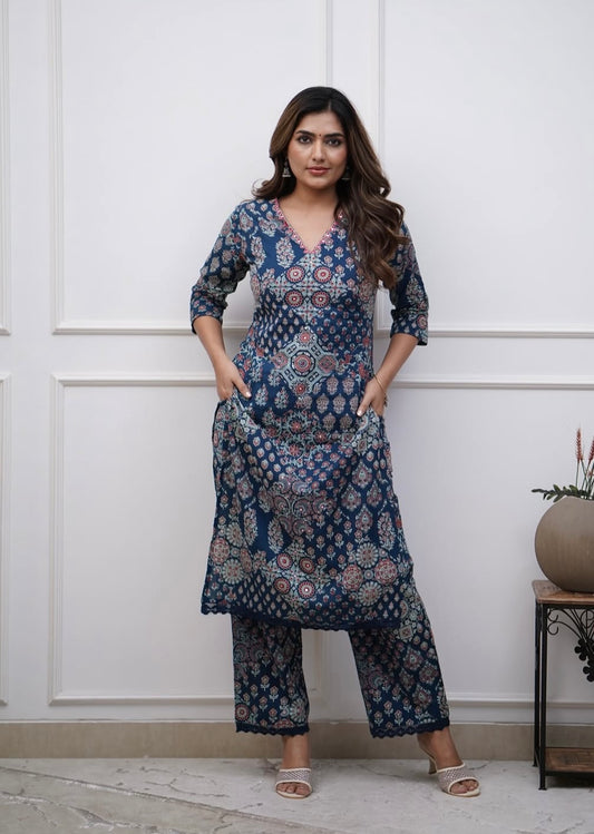 Pavazham - Blue - Kaarmugizh