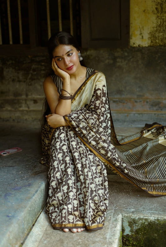 Pavani – Vintage Poise - Kaarmugizh