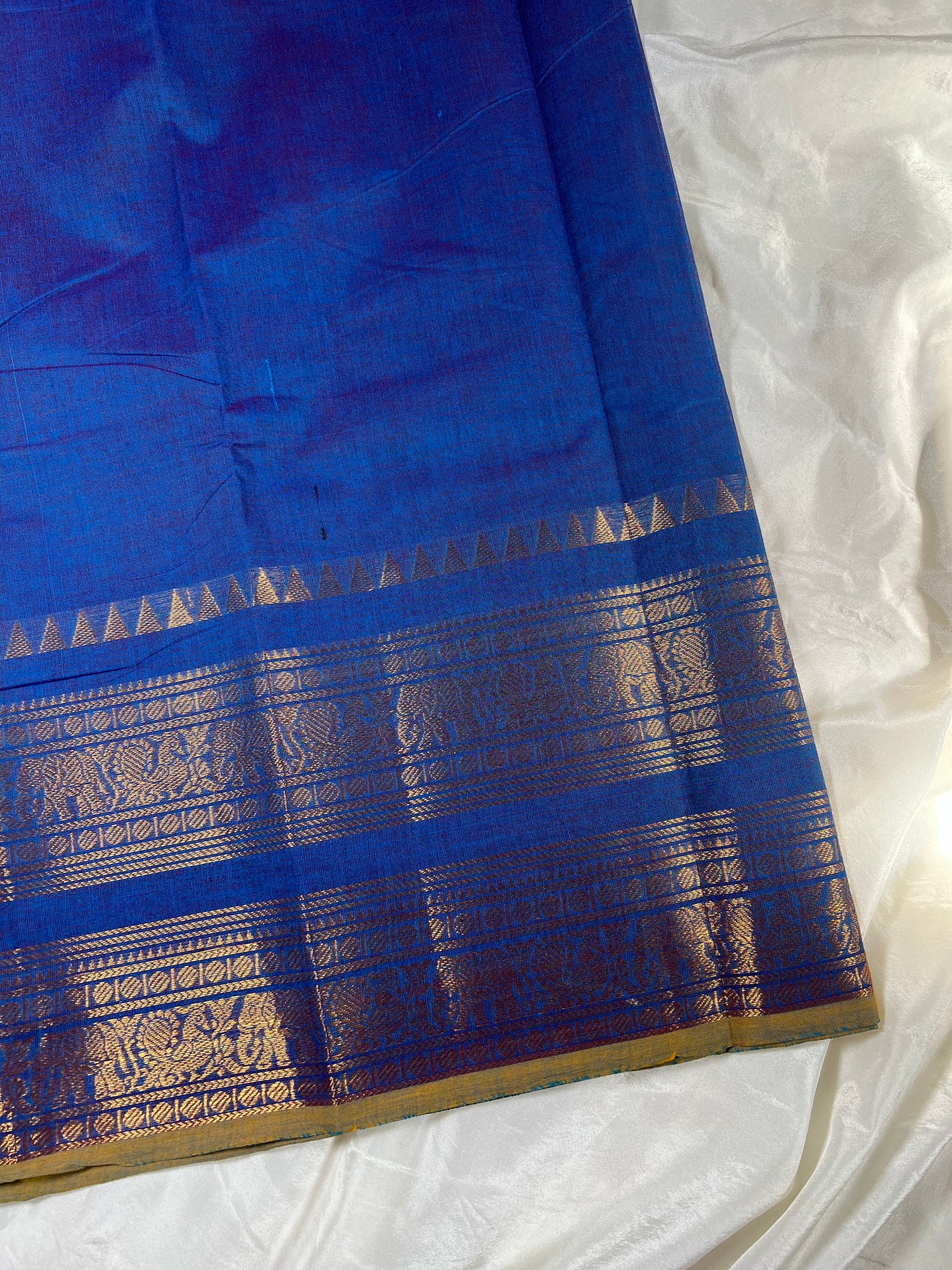 Iraivi - Blue