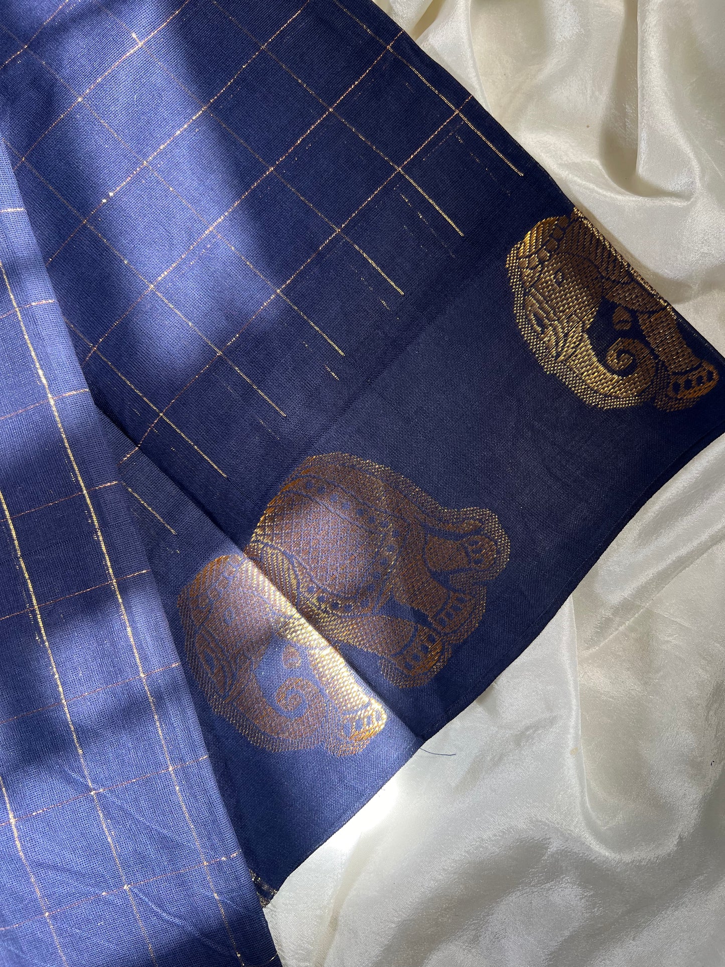 Iraivi checks - Blue