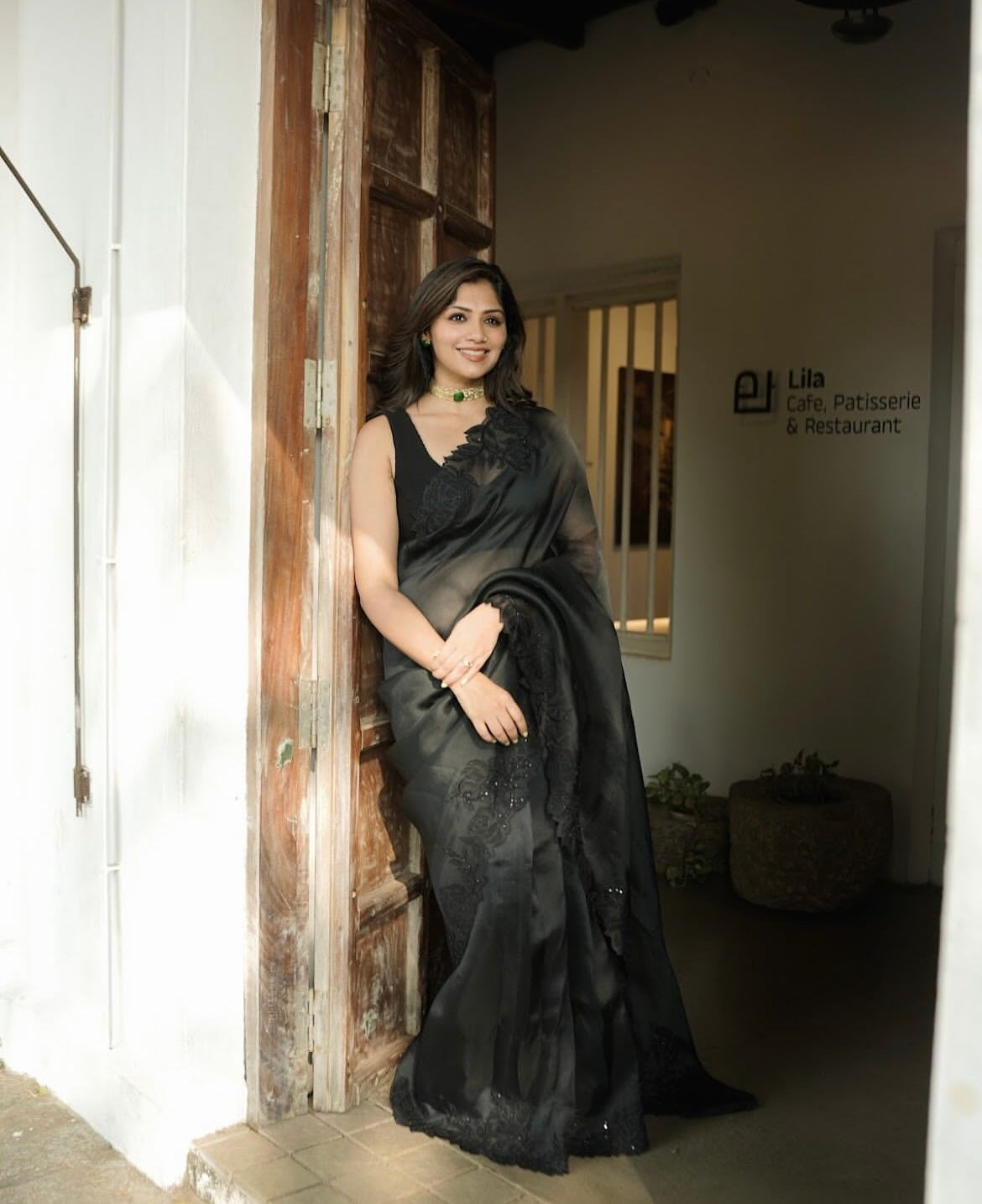 Sitara - Black