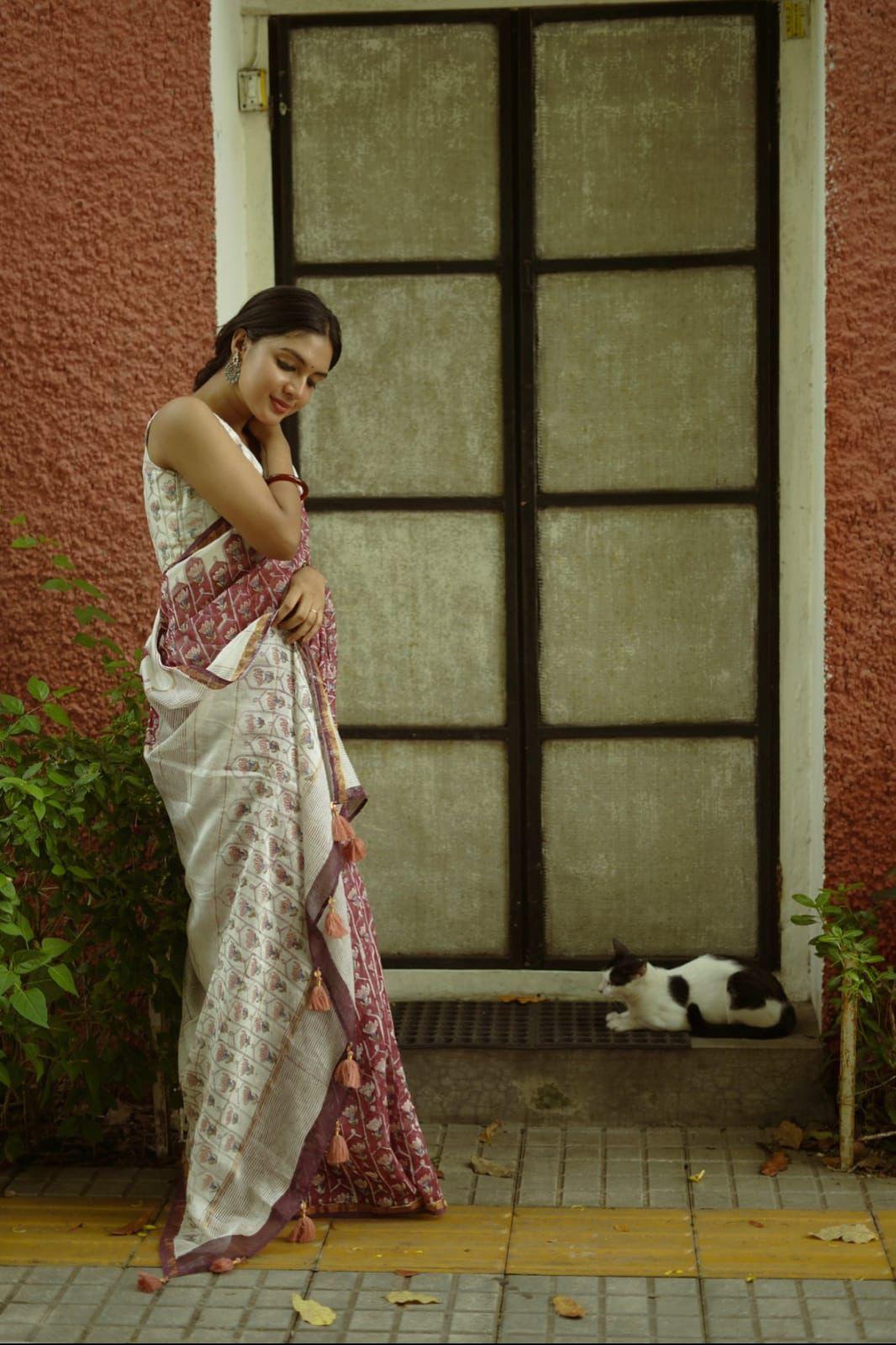Pavani - Rosy Whispers