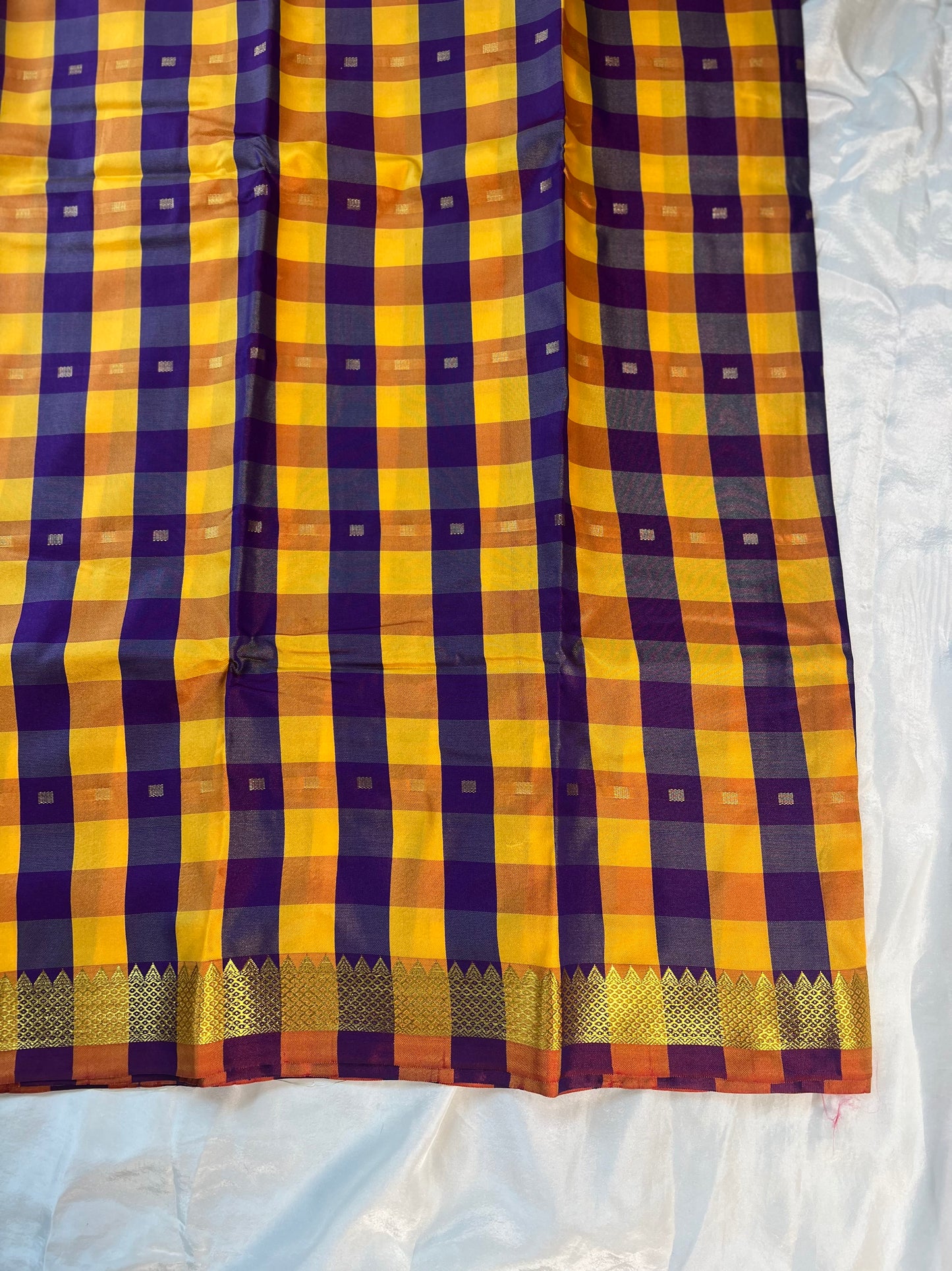 Radhai - Yellow violet