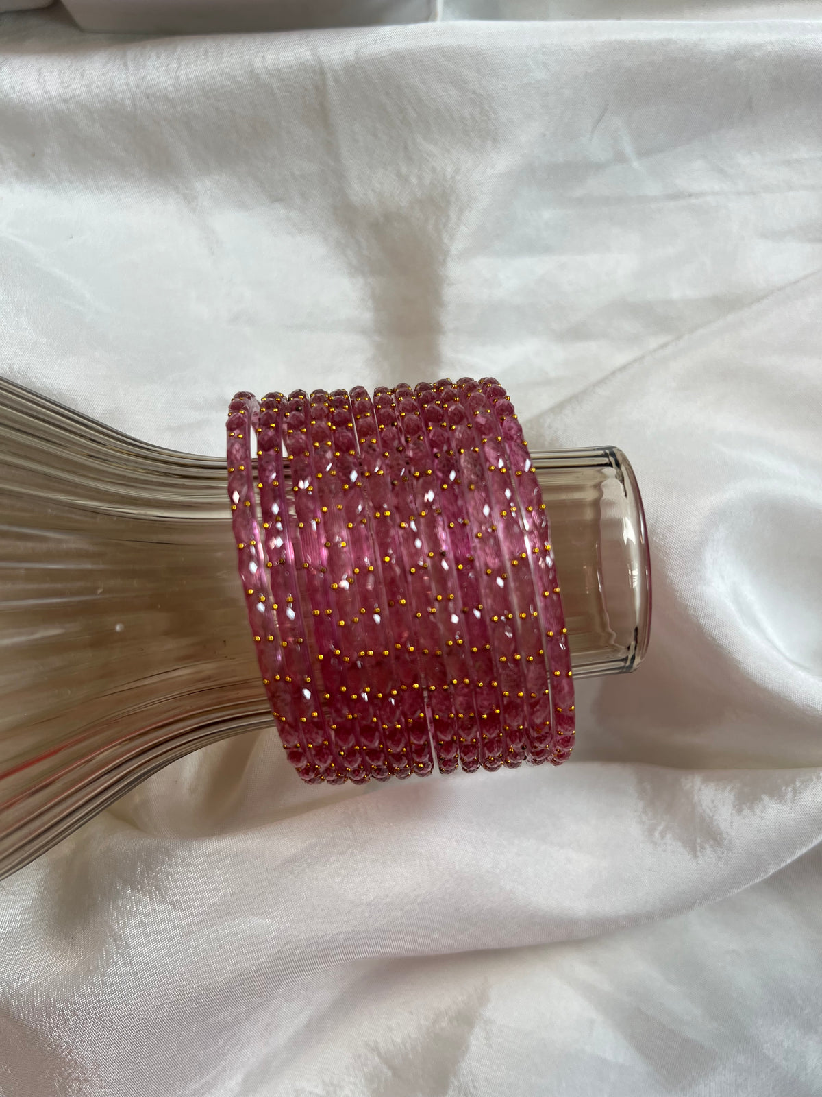 Raindrop glass bangle - Baby pink