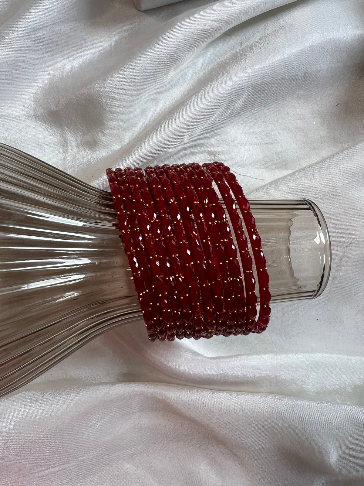Raindrop glass bangle - Red
