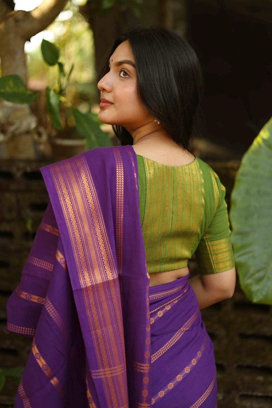 Vannam Velthari - 01 - Kaarmugizh