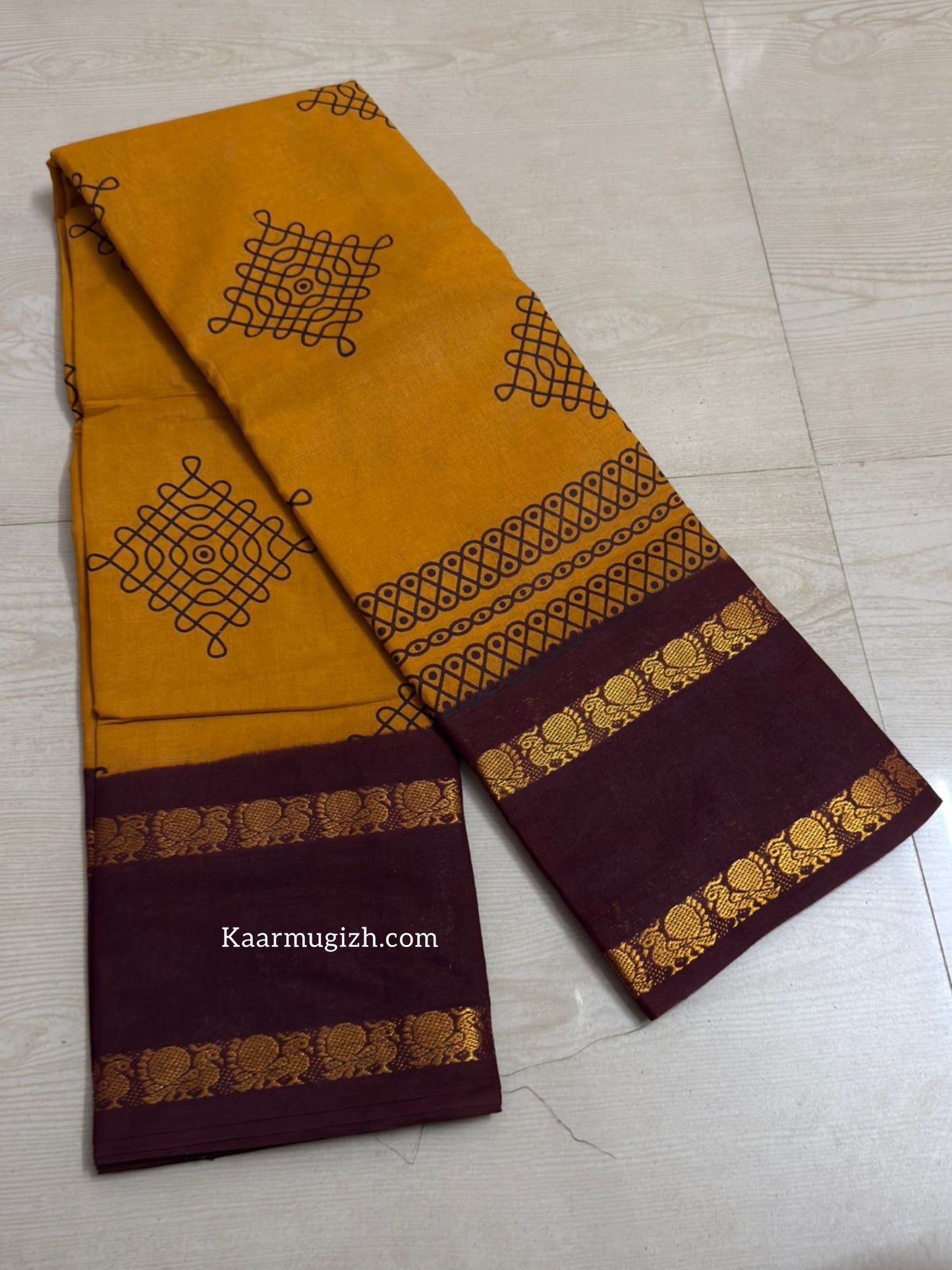 Vannam Kolam - Kaarmugizh