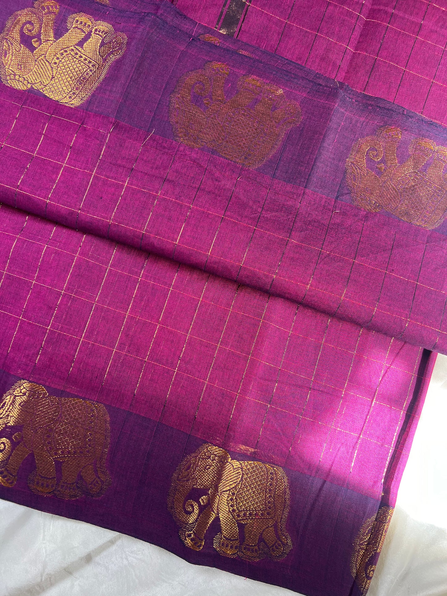Iraivi checks - Magenta