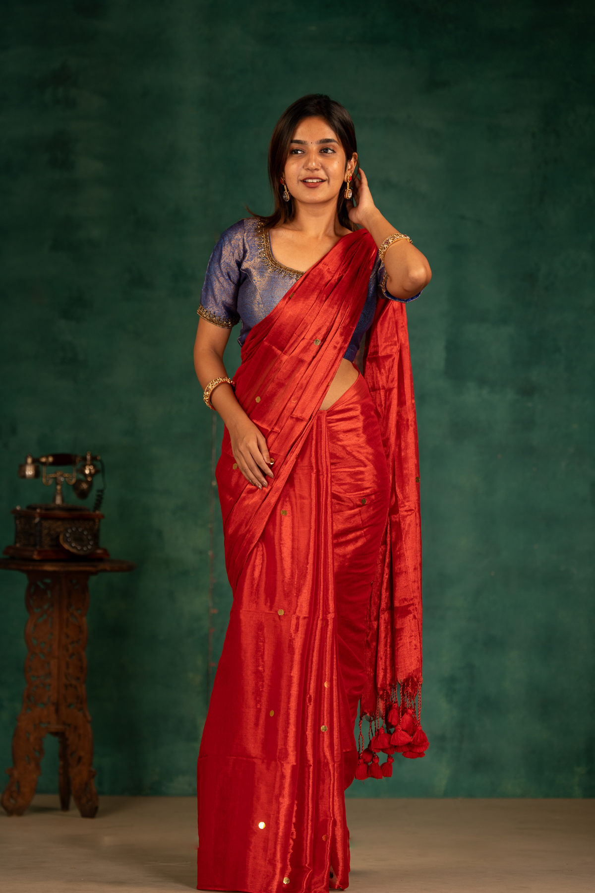 Minimalist - S02 - Kaarmugizh