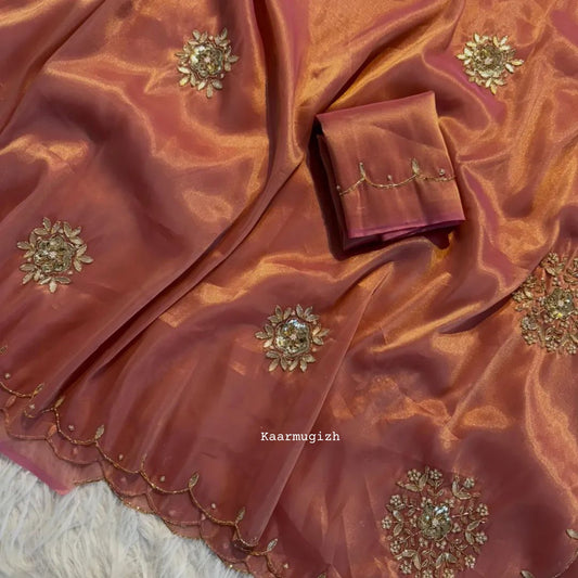 Love Loom - KA06 - Kaarmugizh