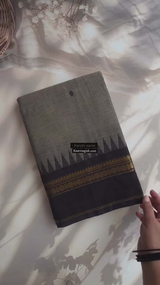 Iraivi - black