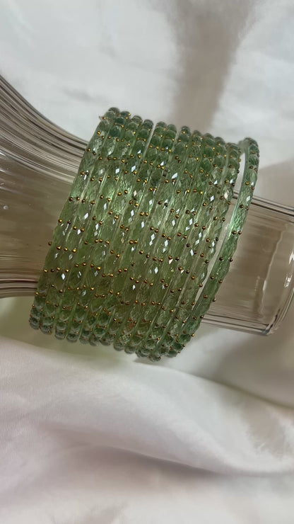 Raindrop glass bangle - light green
