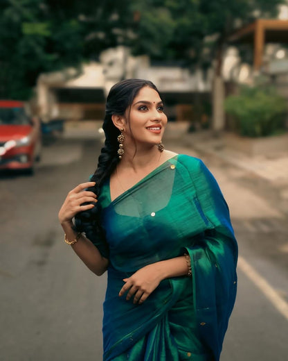 Minimalist - S01 - Kaarmugizh