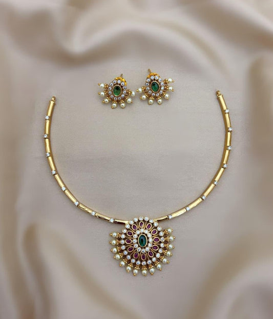 Attigai pearl set - Kaarmugizh