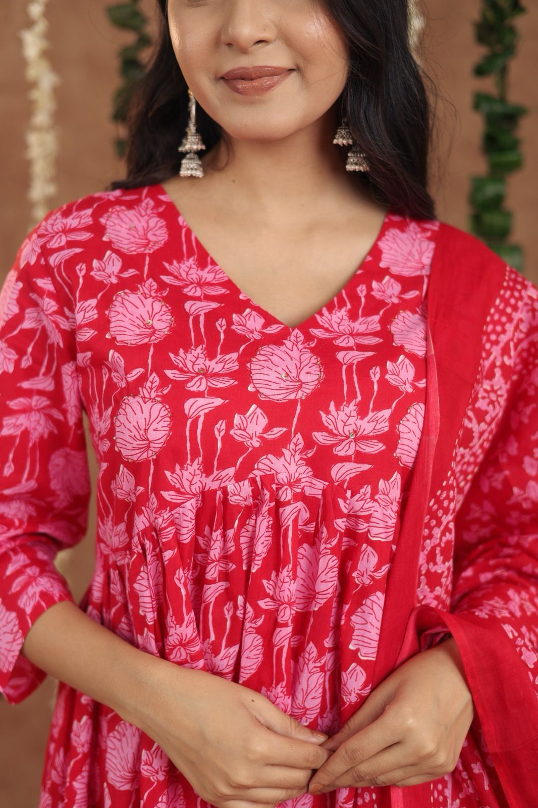 Vastrika - Kaarmugizh