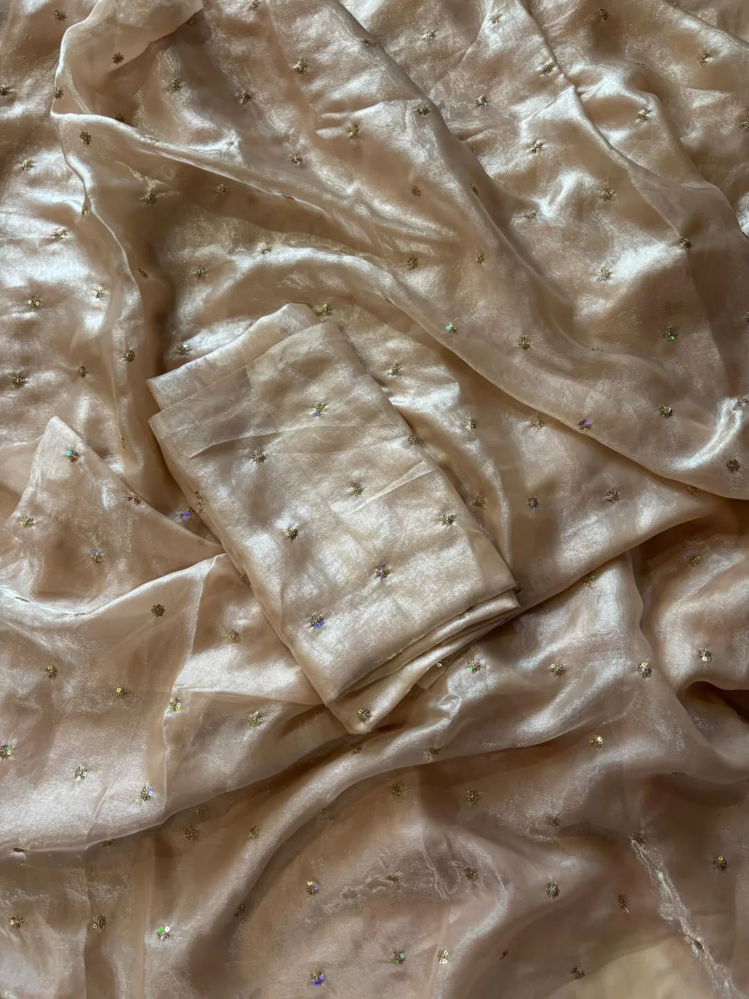 Mogathirai-k04 - Kaarmugizh