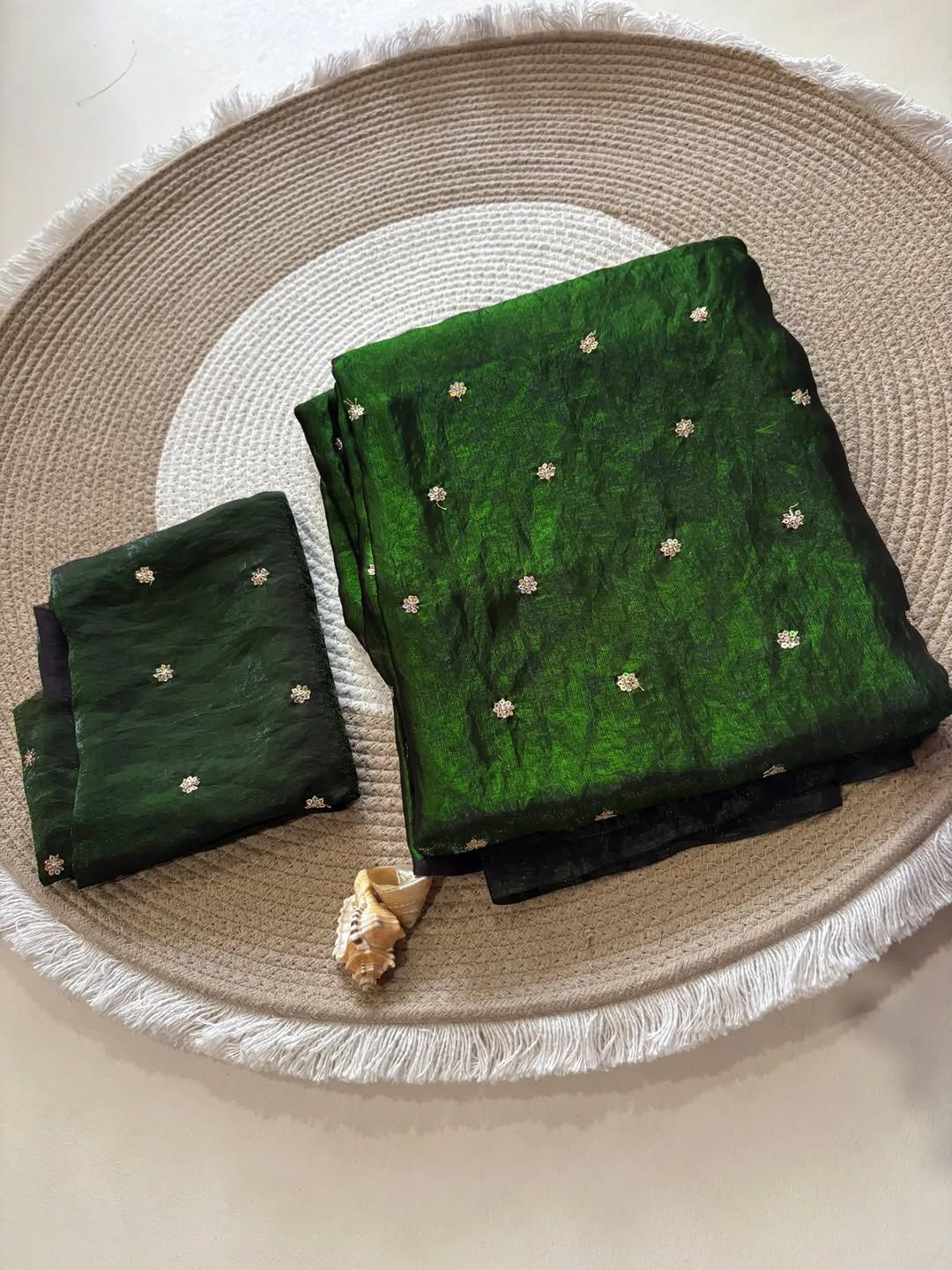 Mogathirai-k04 - Kaarmugizh